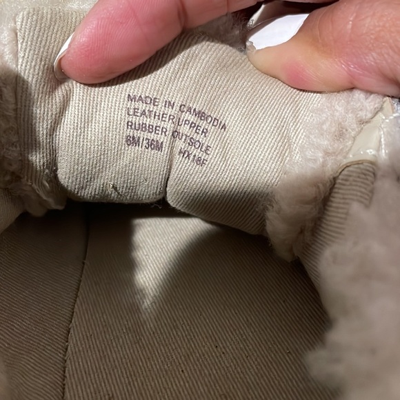 Michael Kors Sneakers, Size 6 - Picture 9 of 10